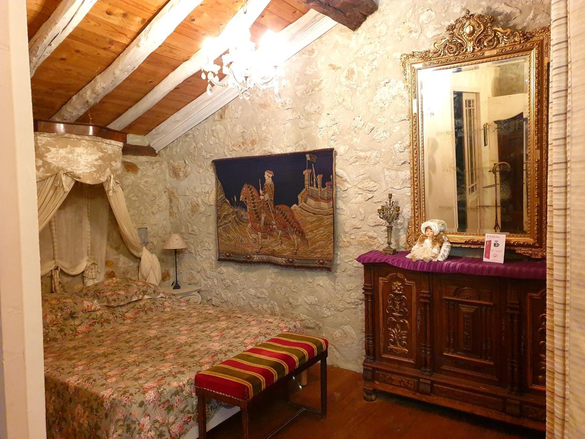 Bed and Breakfast La Ferme De Jeanne Сен-Жирон Экстерьер фото