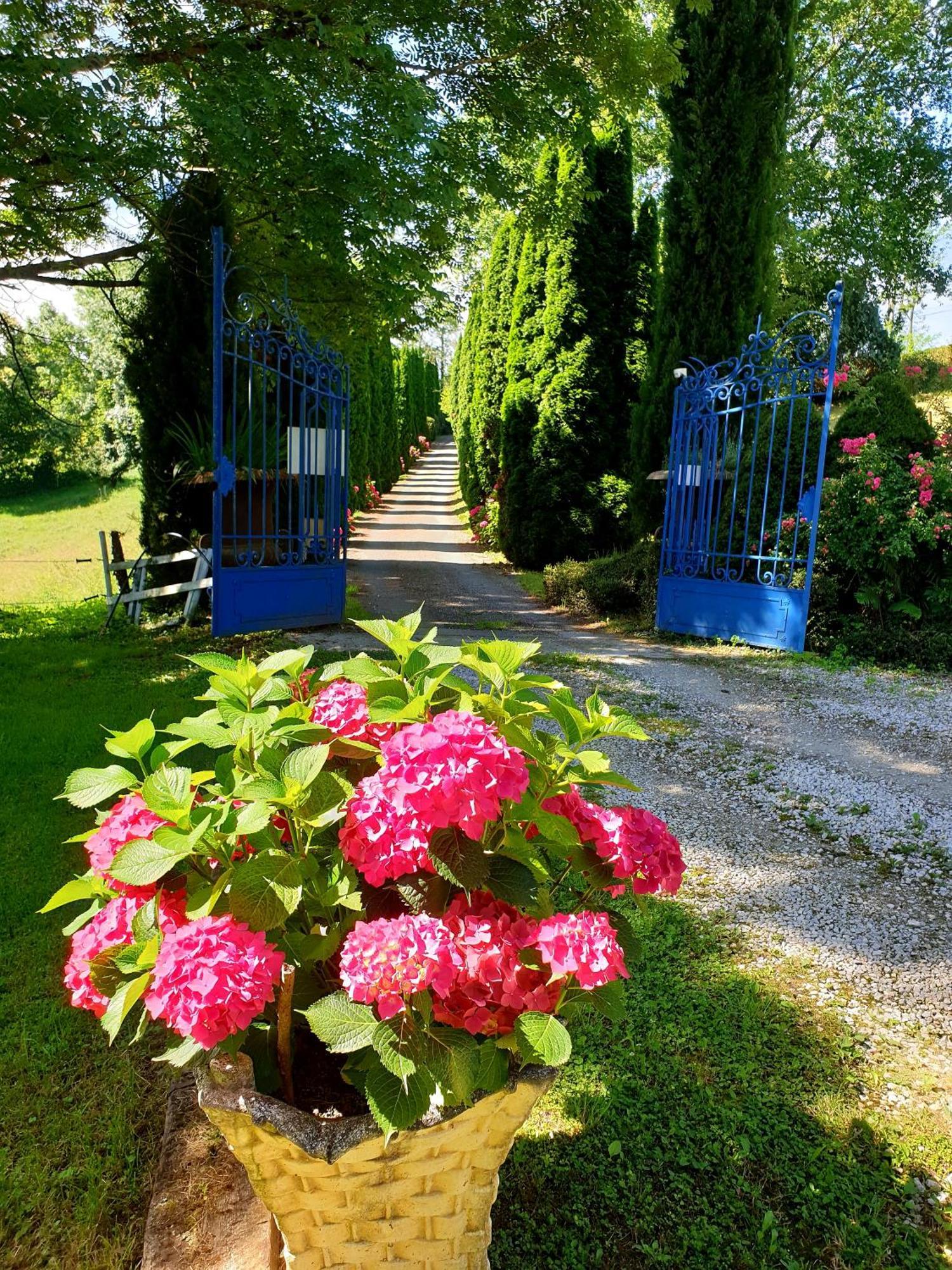 Bed and Breakfast La Ferme De Jeanne Сен-Жирон Экстерьер фото